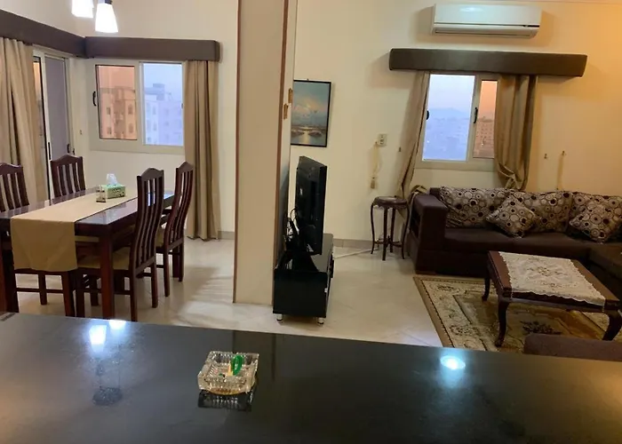 ذات طابع عائلى متميز بها كافة الامكانيات من فلتر ماء وواى فاى Apartman Gurdaka